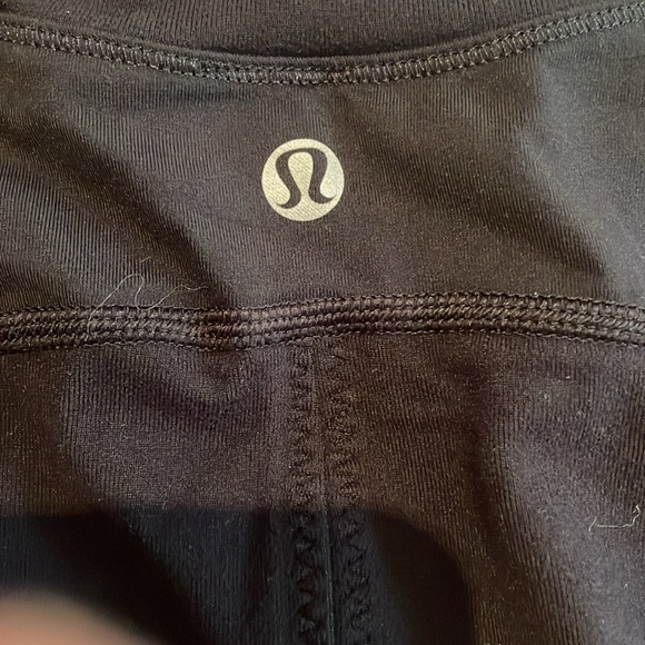 Lululemon Long Sleeve Black Top - Picture 5 of 6